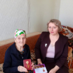Вручили труженикам тыла юбилейную медаль «80 лет Победы в Великой Отечественной войне»